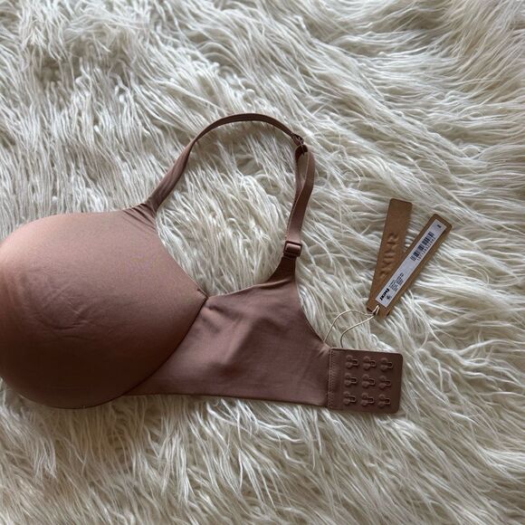 Skims Ultimate Push up Plunge Bra Sienna Size 32DDD - Picture 7 of 9